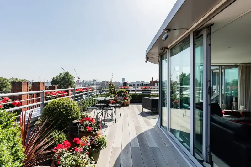 High-rise Penthouse in the Heart of Clerkenwell in Clerkenwell